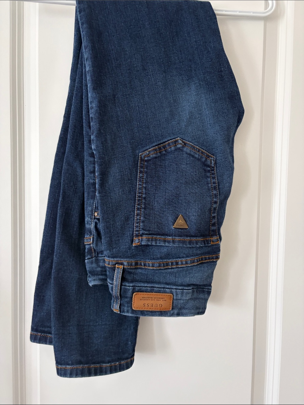 Guess lady’s guess skinny Jeans